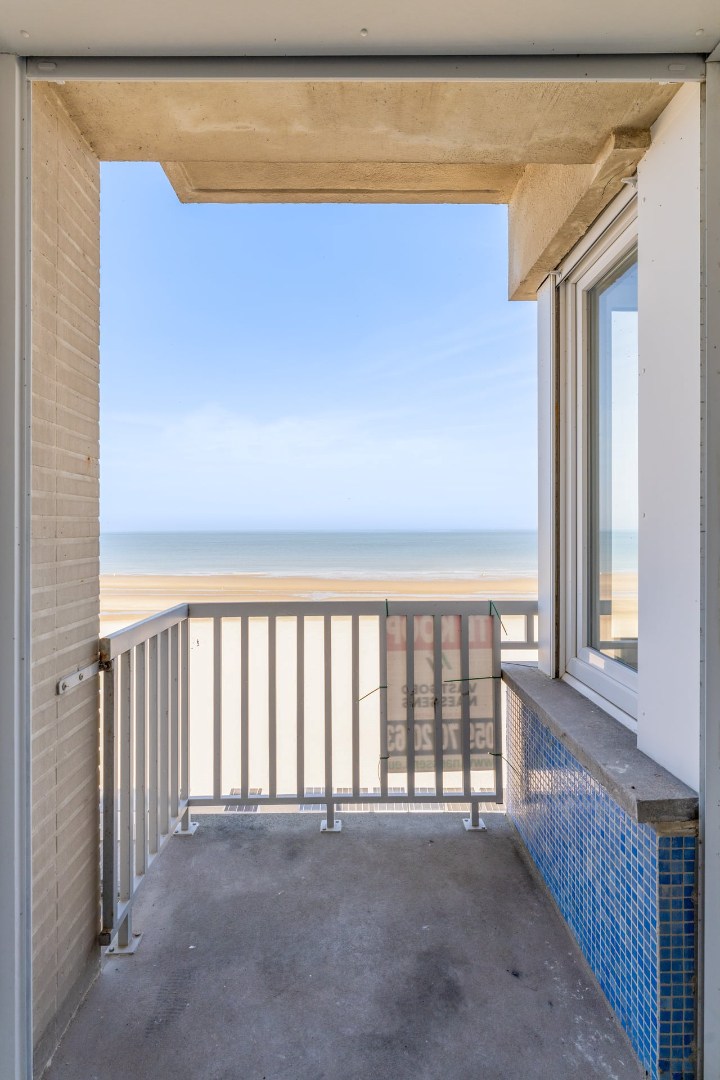 APPARTEMENT HAUT DE GAMME DE 2 CHAMBRES AVEC TERRASSE ET VUE SUR MER 