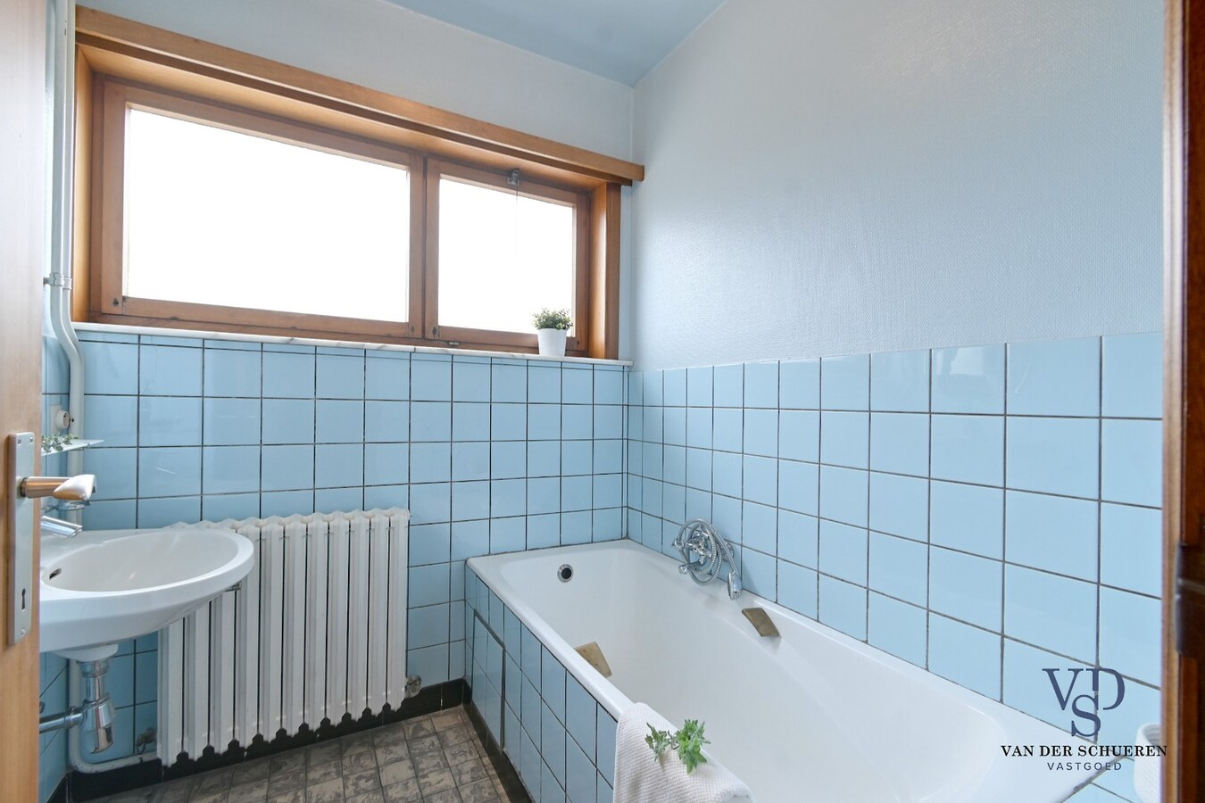 Degelijke eigendom met mogelijkheden 