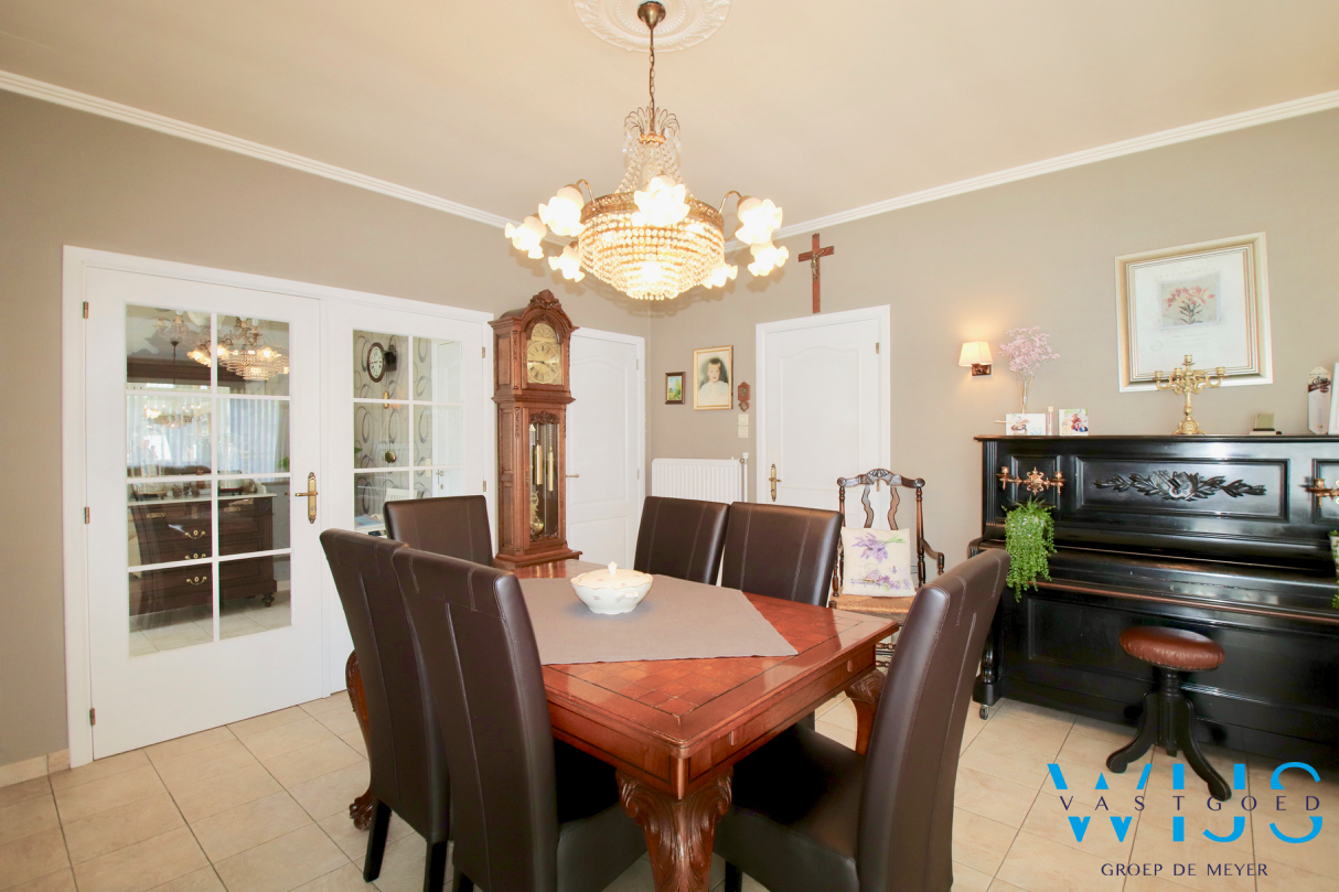 Prachtige alleenstaande woning op een aangenaam perceel van 1060m² in Doornzele ! 