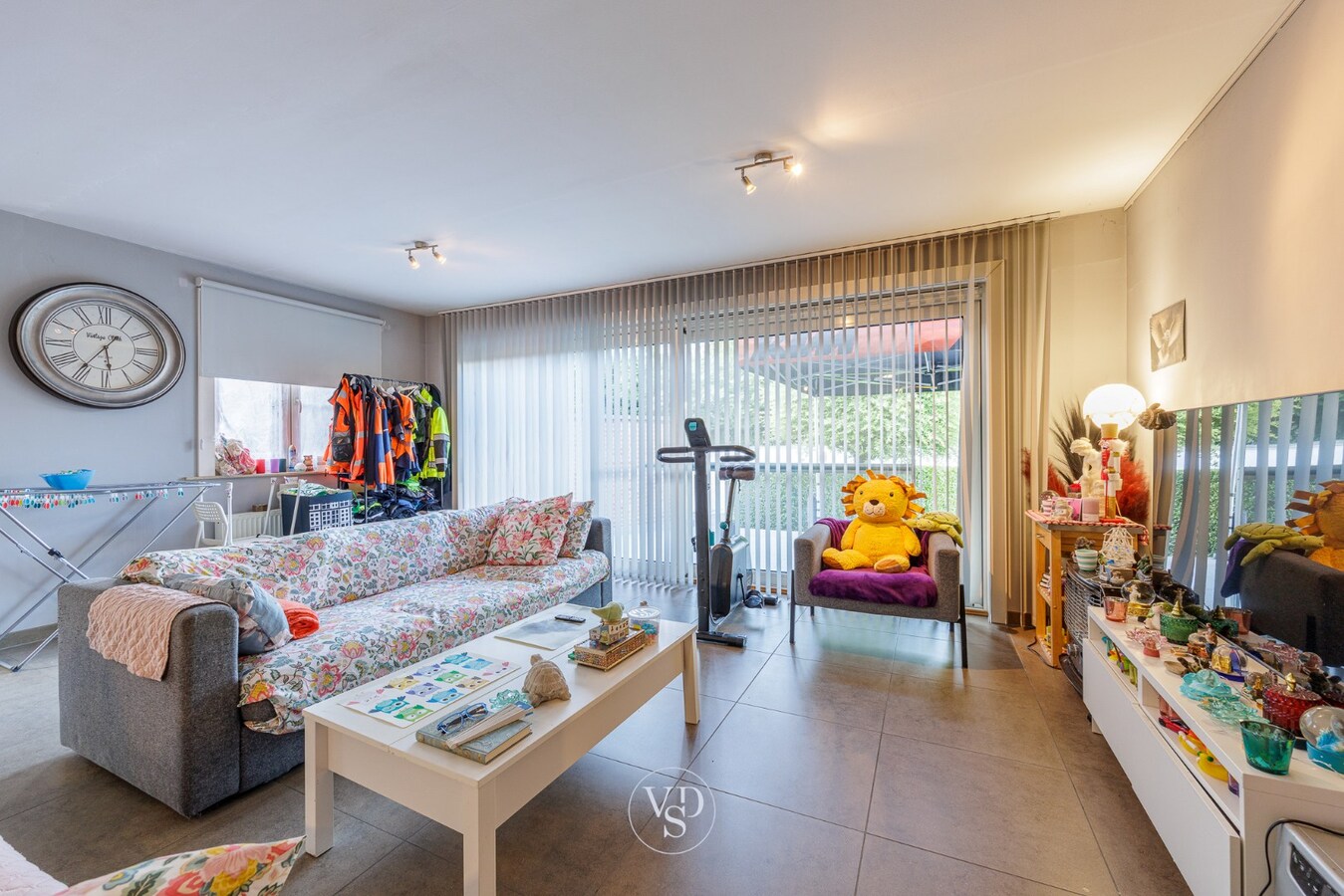 Instapklaar en lichtrijk gelijkvloers appartement 