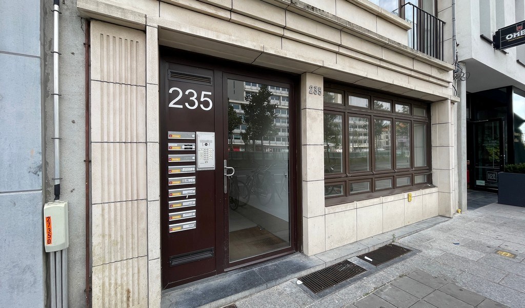 Gelijkvloers kantoor te huur vlakbij Centraal Station Antwerpen