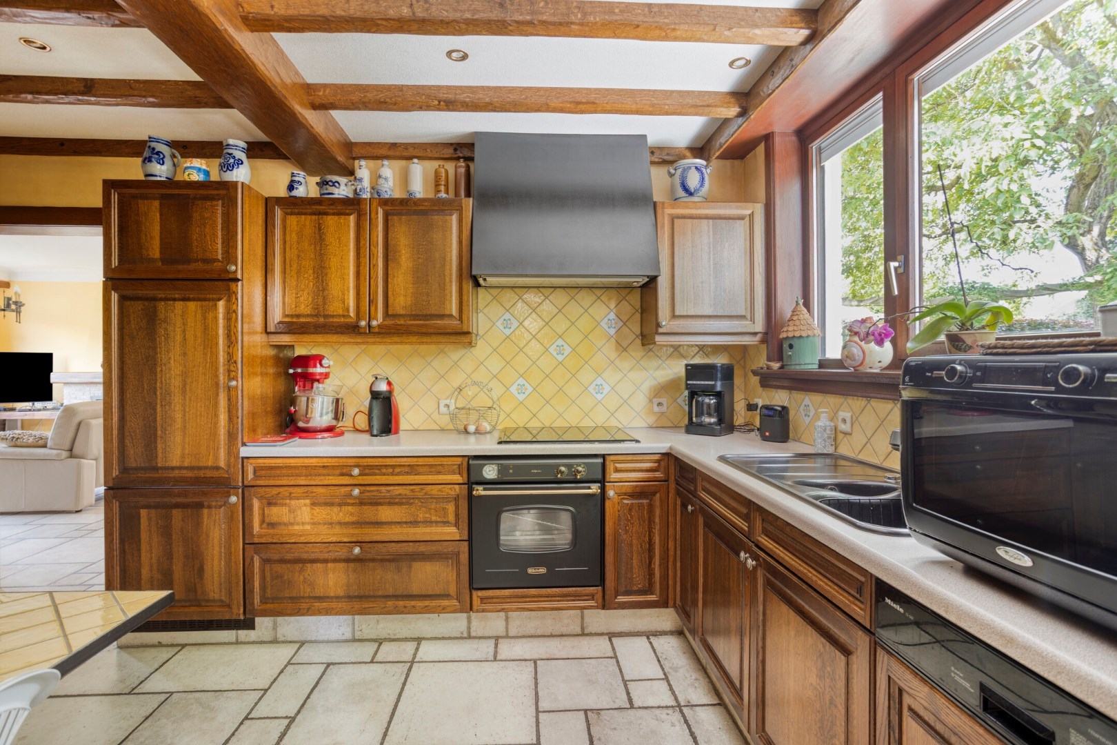 Charmante woning van 256 m2 met 4 slaapkamers te Wommelgem! 