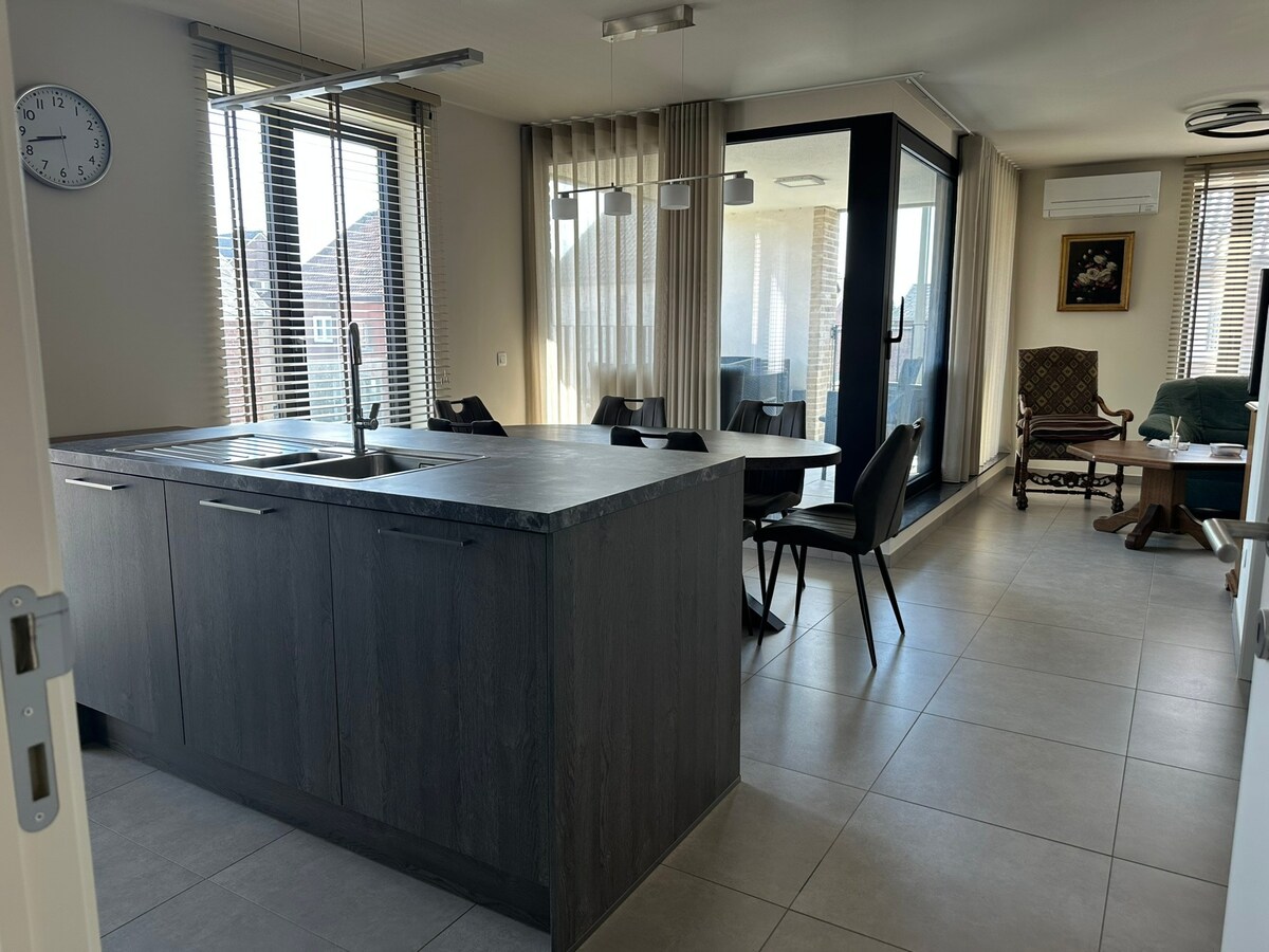 Recent appartement met 2 slaapkamers en terras 