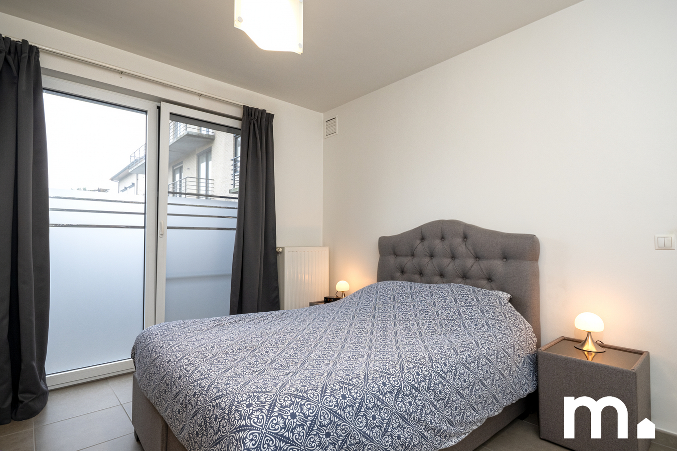 Instapklaar gelijkvloers appartement aan het Leopold III park in Kortrijk te koop ! 