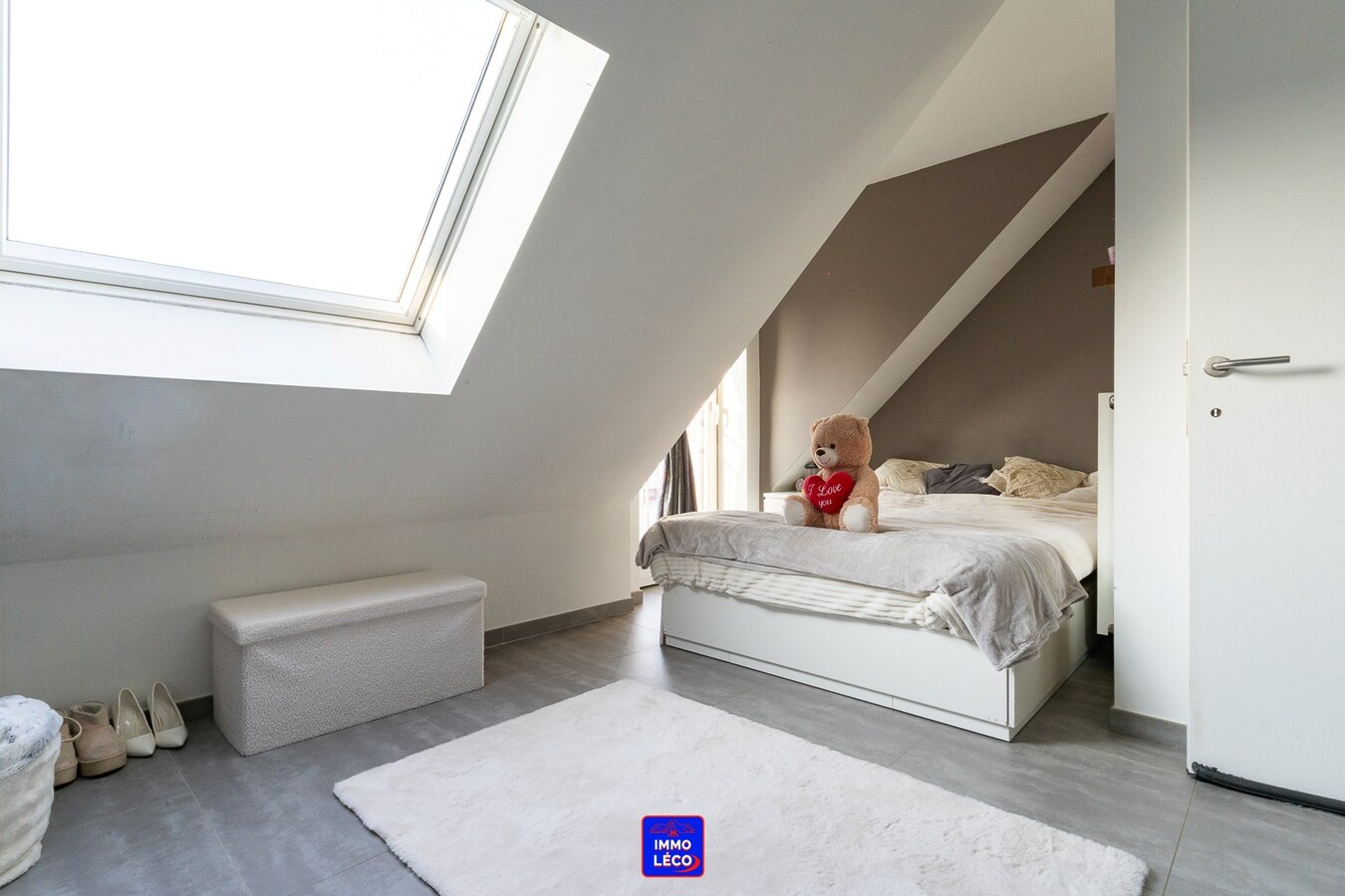 Maison rénovée avec jardin et garage, beaux volumes ! 