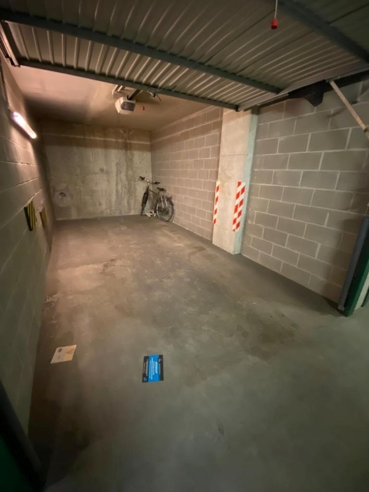 Box de garage à vendre sous la place de la Tour de Lumière au niveau -1 