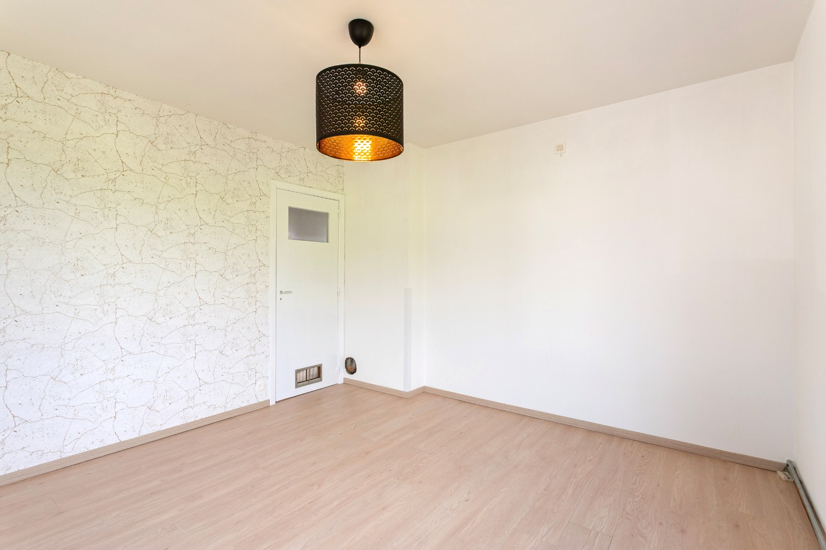 Rustig gelegen driegevelwoning met 3 slpk te Galmaarden 