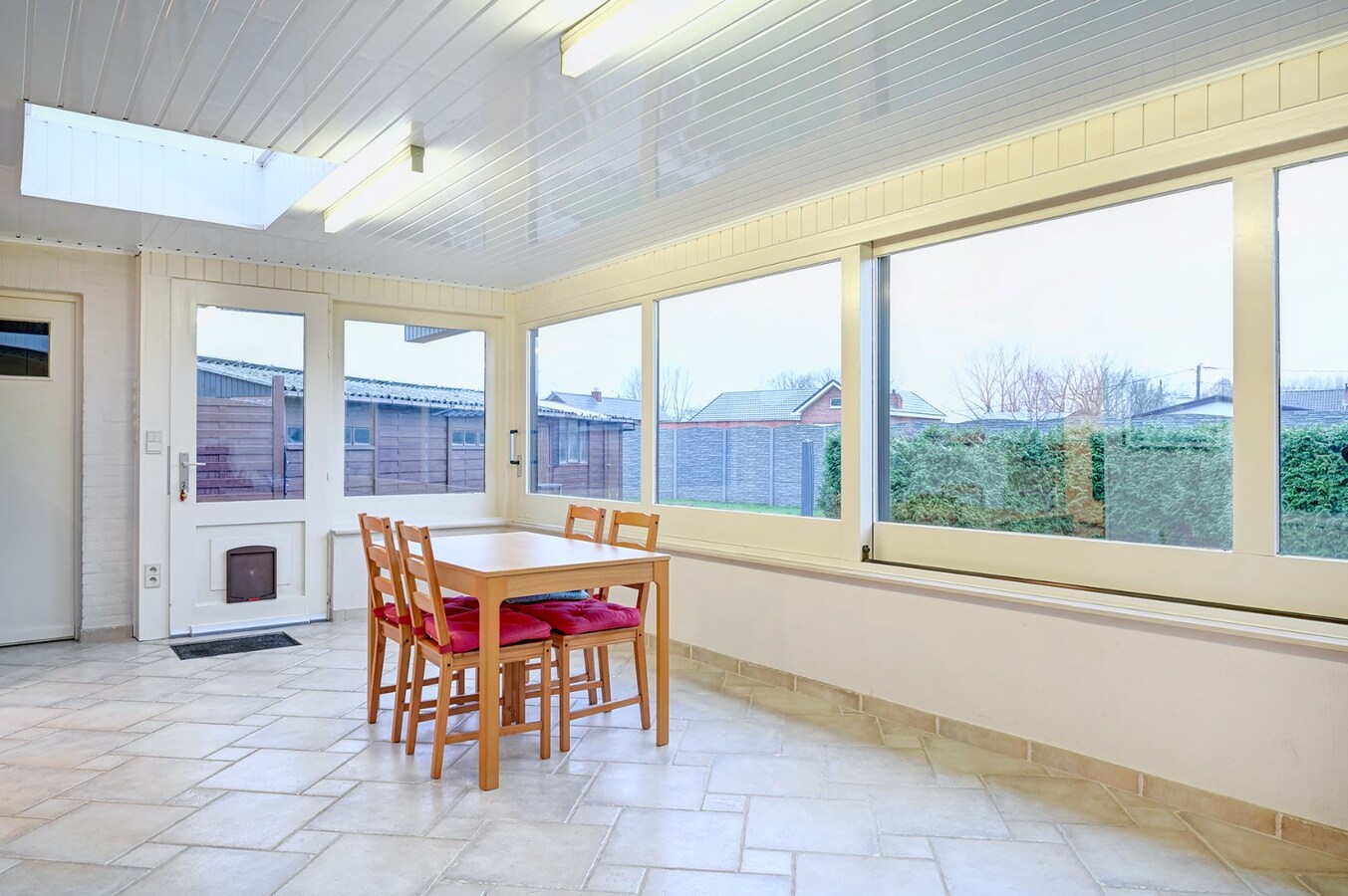 Goed onderhouden woning met drie slaapkamers 