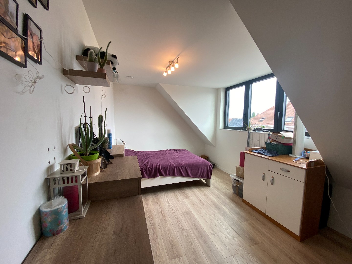 Nieuwbouw appartement met 2 slaapkamers en terras te Desselgem. 