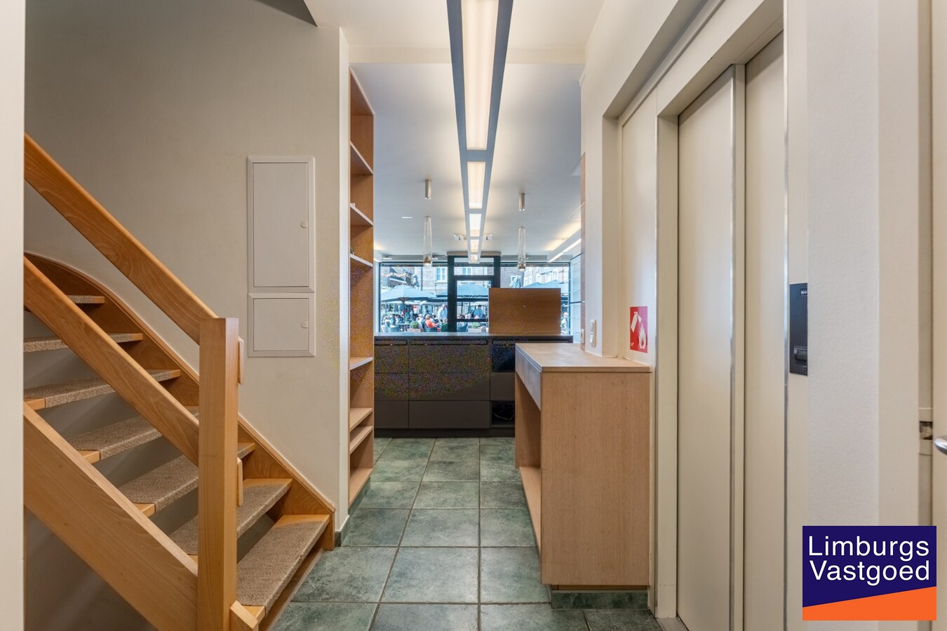 Handelshuis op commerciële topligging aan de Grote Markt 