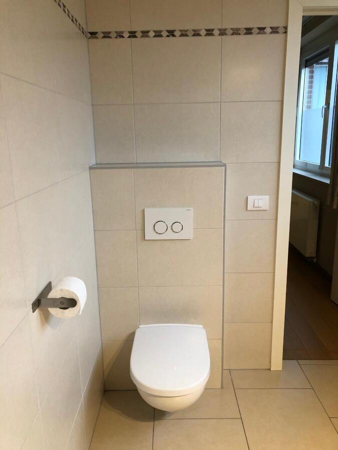 Bijzonder ruim 2-slpk-luxeappartement in centrum De Pinte 