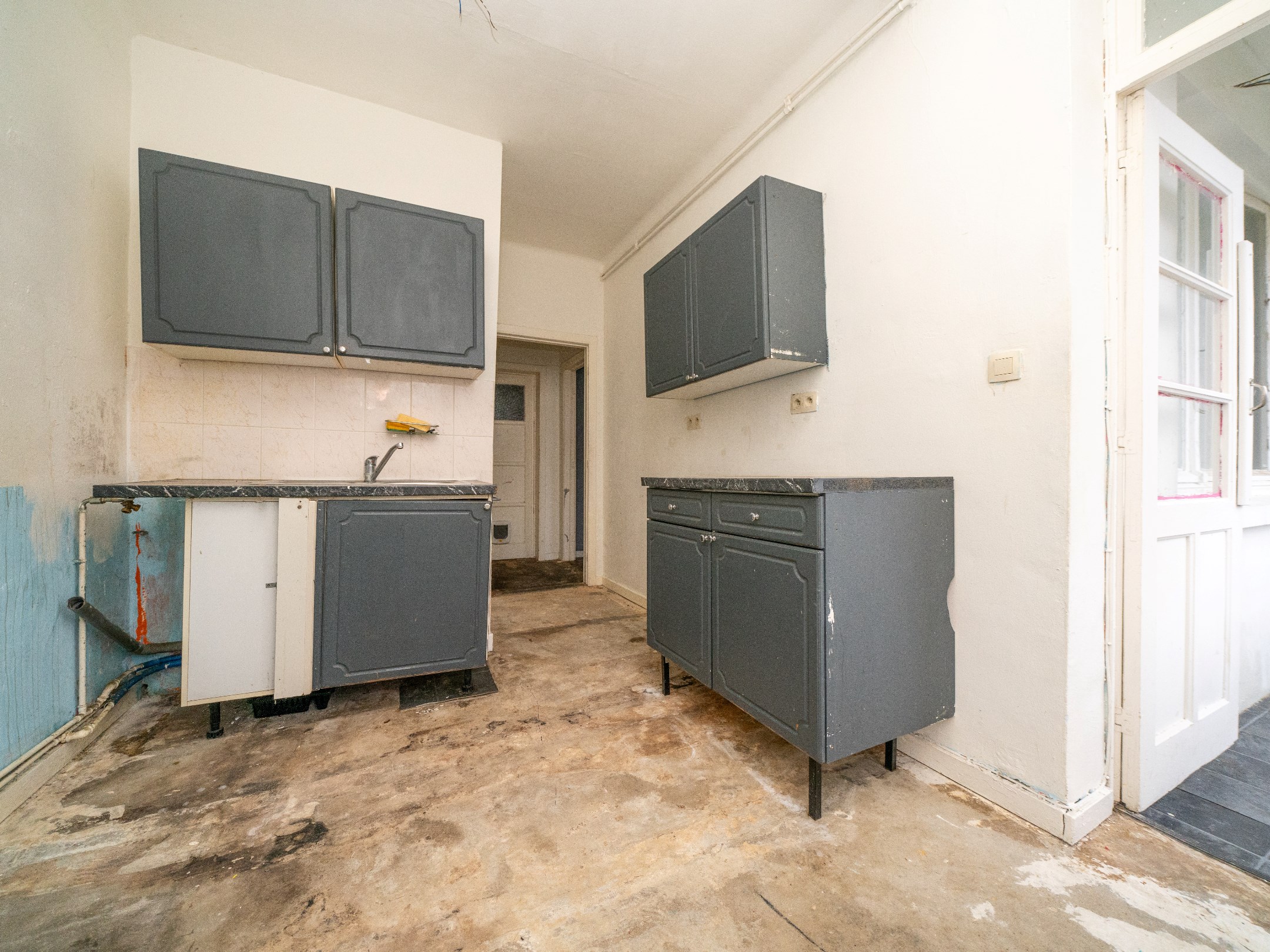 Opbrengstwoning met 3 units op zeer gunstige locatie 