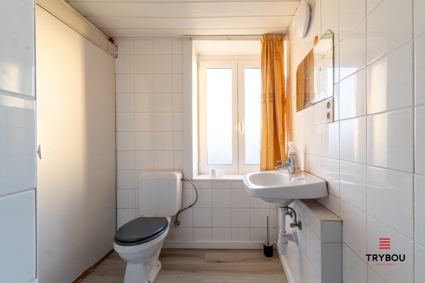 Ruime hoekwoning met tuin te Houthulst 