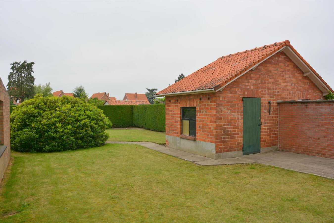 Karaktervolle halfopen woning met garage 