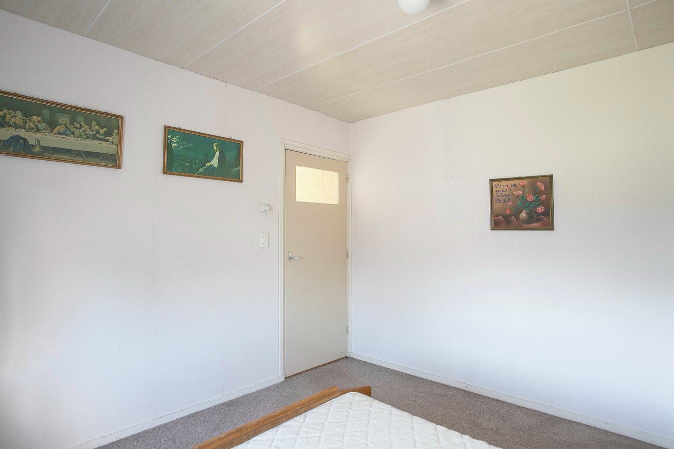 Vrijstaande woning met garage gelegen op een perceel van 556 m2. 