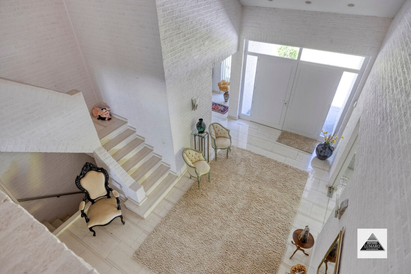 Residentieel gelegen villa op  perceel van  2.889 m². Aan Nationaal Park Hoge Kempen. 