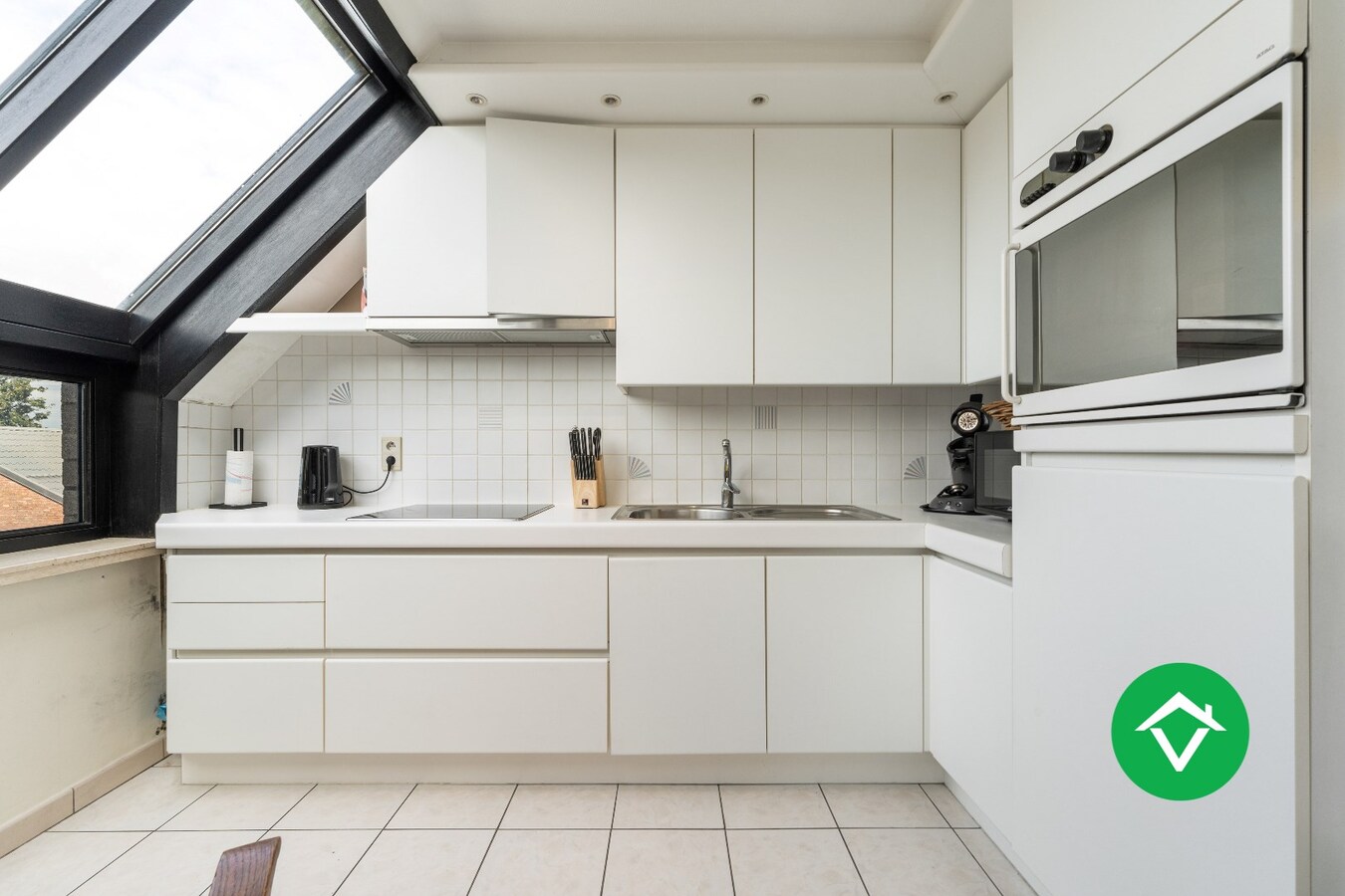 Instapklaar appartement met 3 slaapkamers en garage 