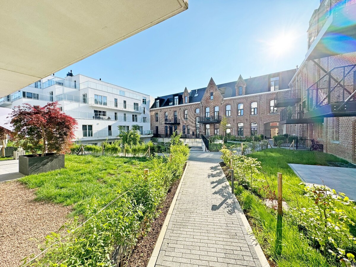 Nieuwbouw appartement met ruim terras en kelder te centrum Zottegem 