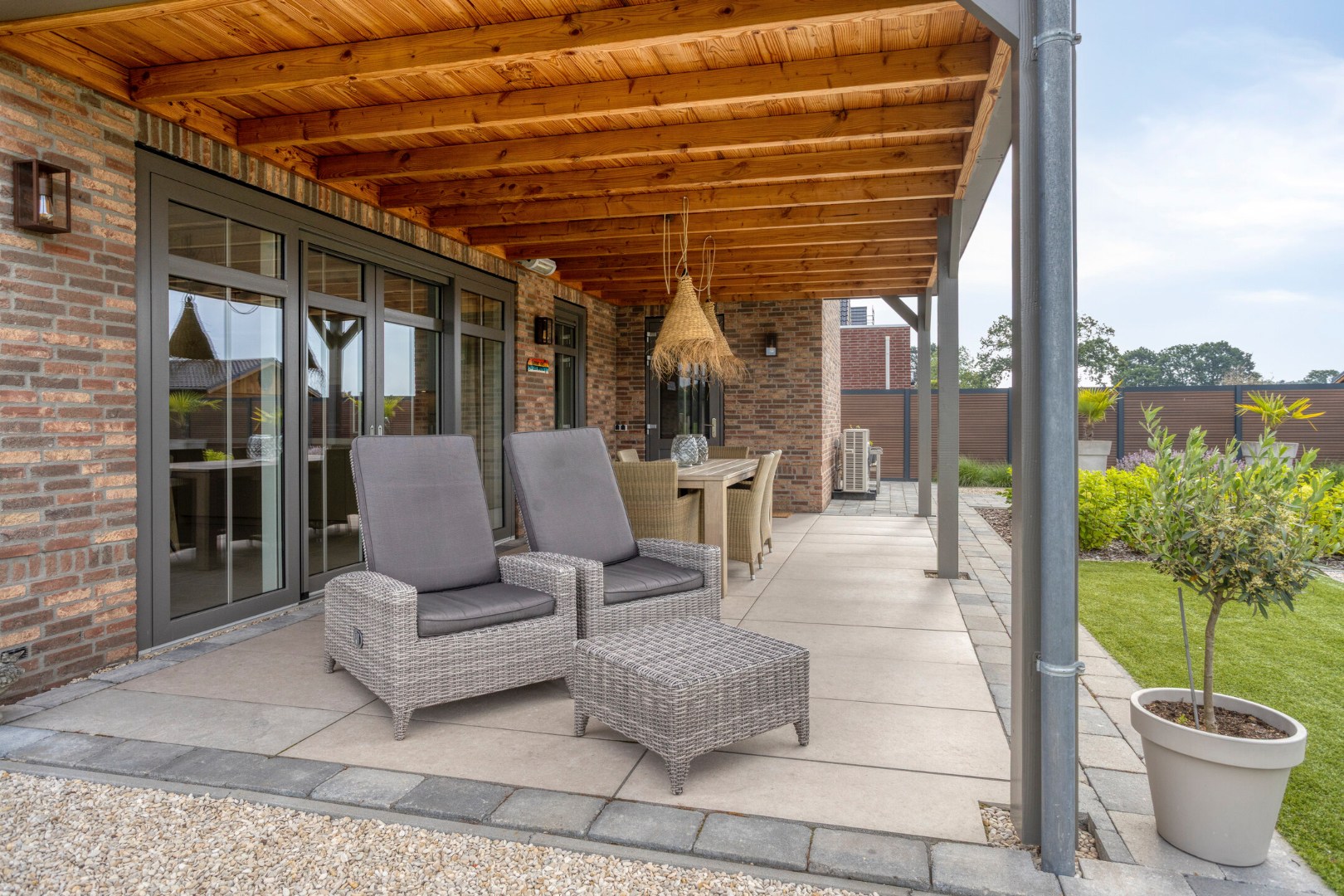 Grenzeloos wonen | Luxe villa in Clinge, Nederland 