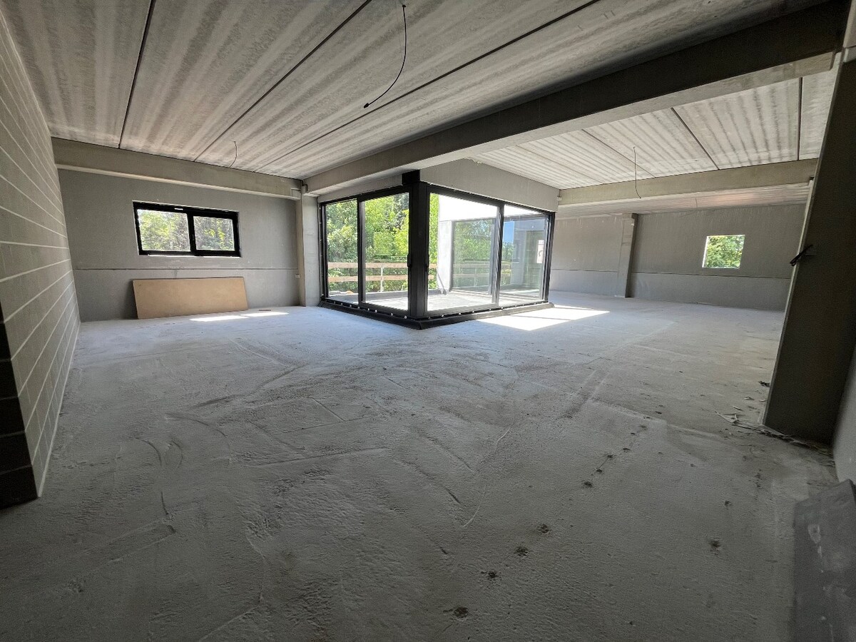 LAATSTE UNIT TE HUUR !! 