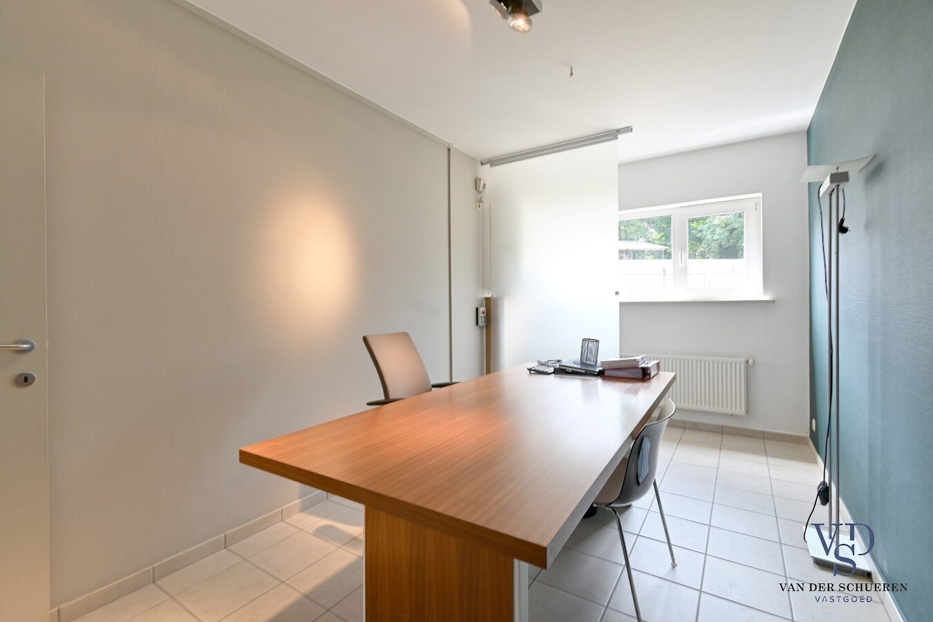 Uitstekend gelegen winkelruimte. 