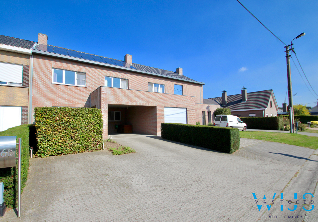 Verrassend ruim woonhuis op een TOPlocatie in ERTVELDE ! 