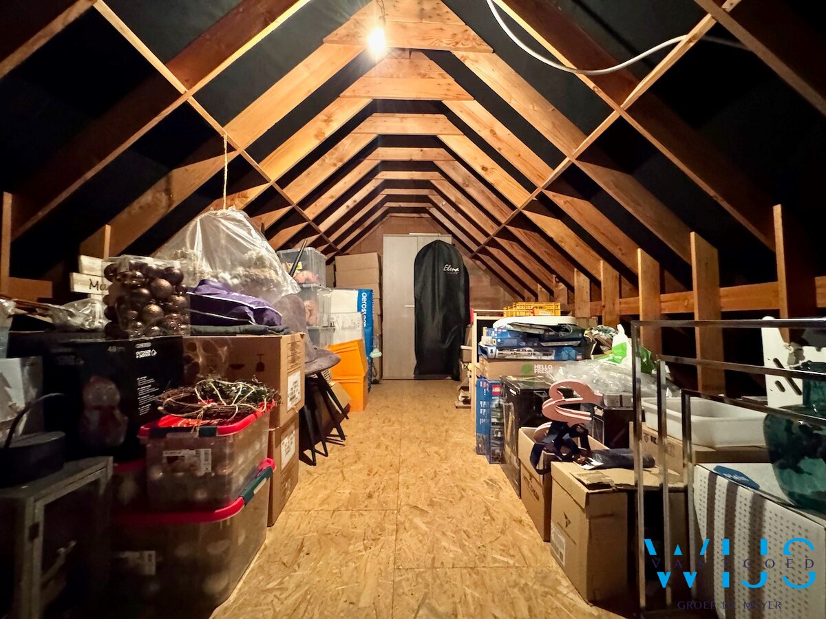 INSTAPKLAAR woonhuis met ZUIDgerichte tuin te Boekhoute ! 