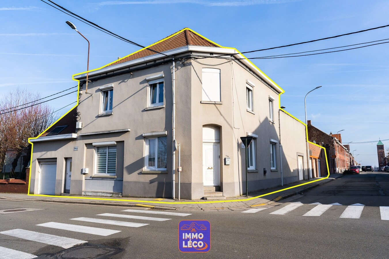 Immeuble comprenant 2 maisons avec jardins privatifs et 5 garages, IDEAL INVESTISSEURS ! 