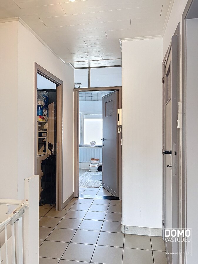 RUIM DUPLEXAPPARTEMENT MET 3 SLAAPKAMERS TE LUMMEN 