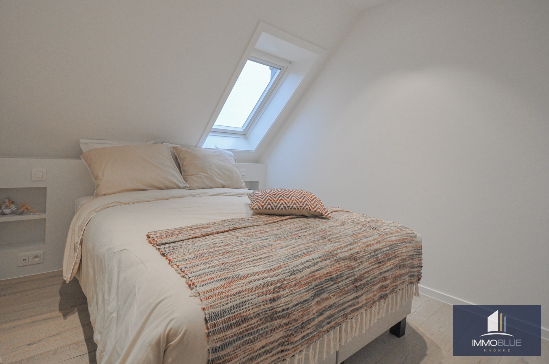 Appartement entièrement rénové avec deux grandes terrasses. 