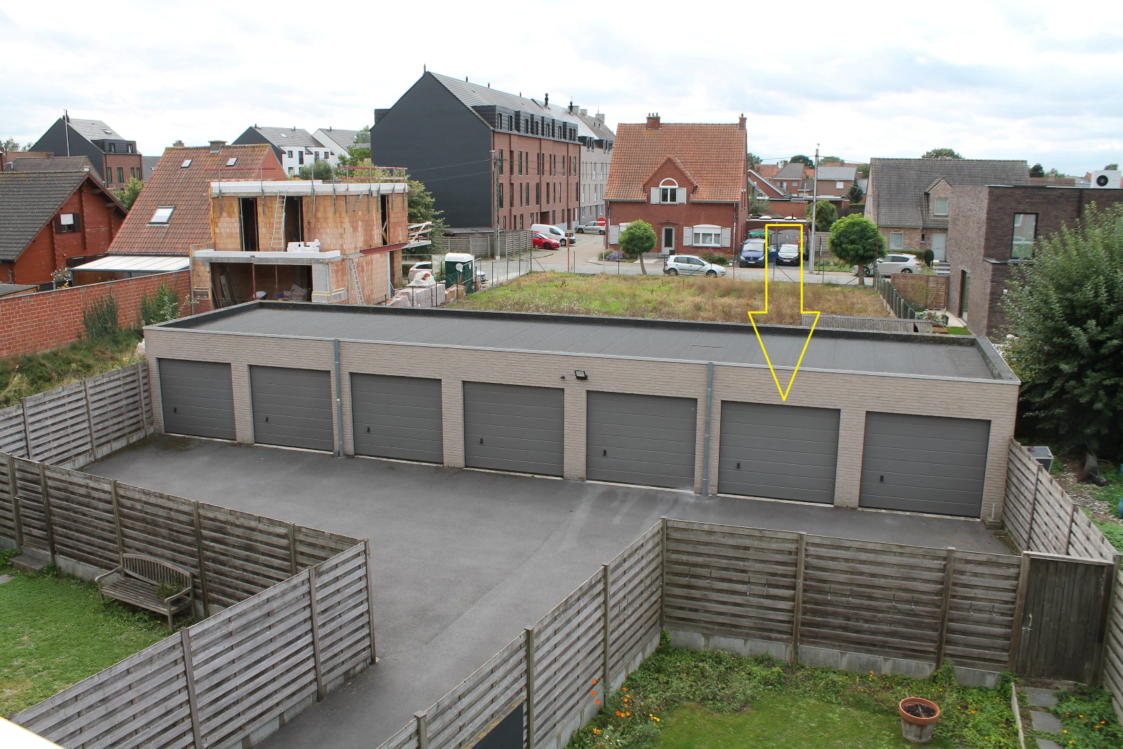 Instapklaar appartement met 3 slaapkamers, terras en garage 