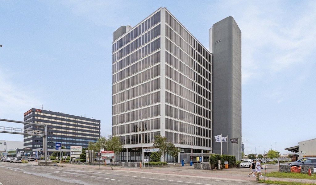 Vernieuwde kantoren te huur in Ahlers Building te Antwerpen