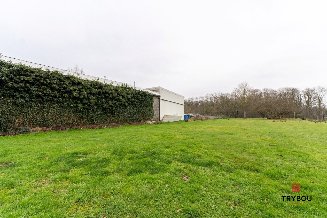 Te koop ; groot perceel, 1126 vierkante meter, met woning te Houthulst 