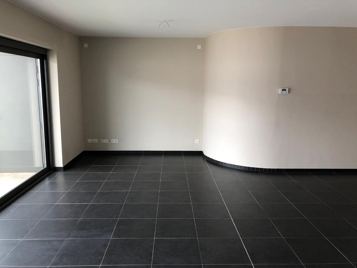 2 slaapkamer appartement op strategische locatie (incl. ondergrondse parking !!). 