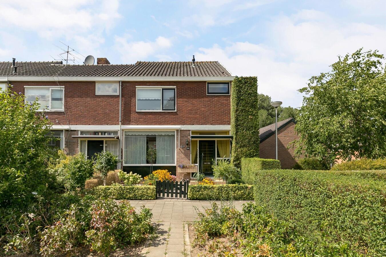 Verkocht eengezinswoning - Hendrik-Ido-Ambacht