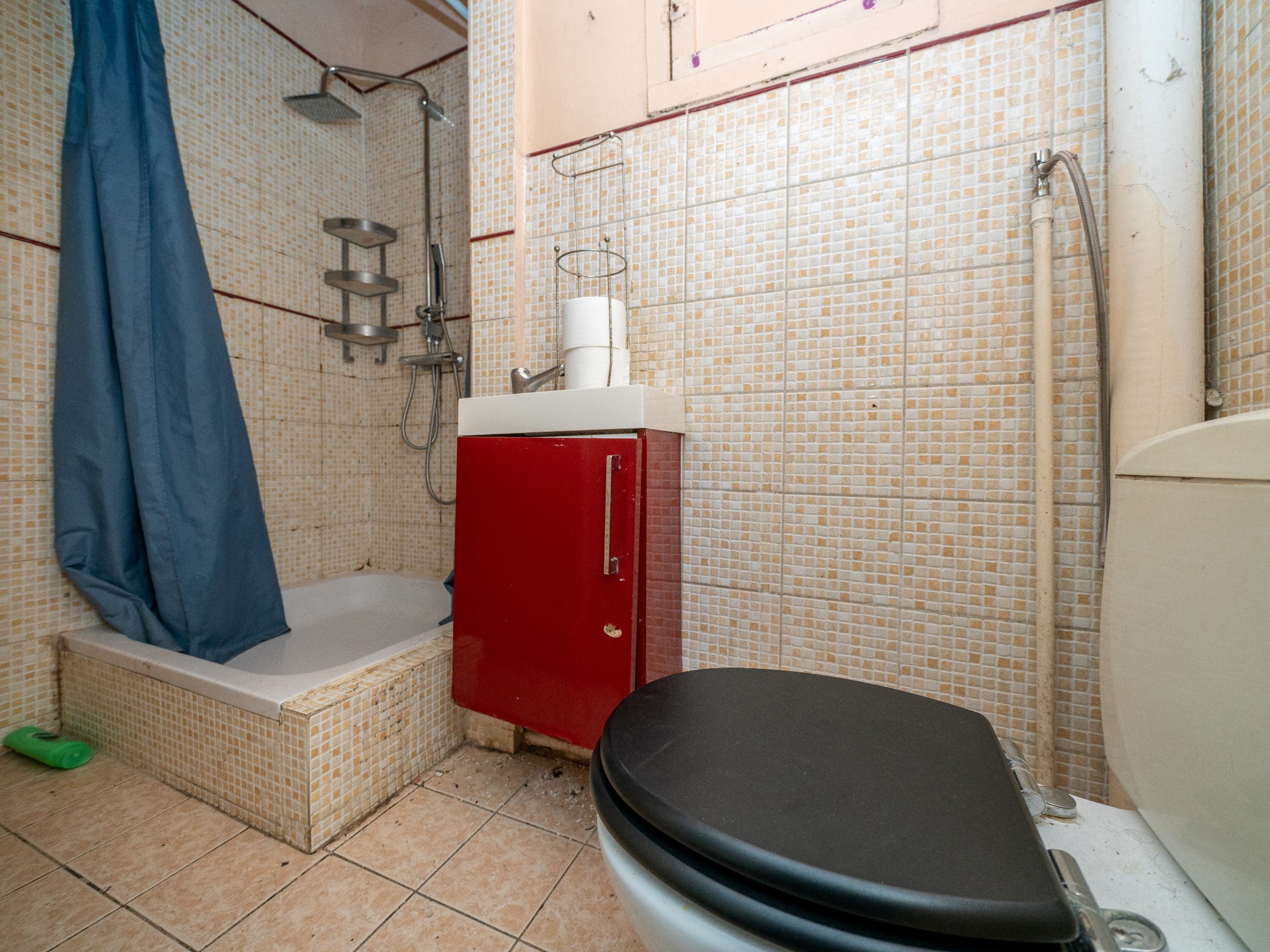 Opbrengstwoning met 3 units op zeer gunstige locatie 