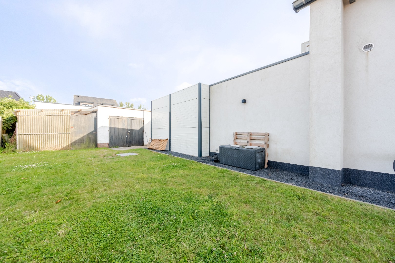 Energiezuinige villa met exclusieve wellness en polyvalent bijgebouw in Oostende 