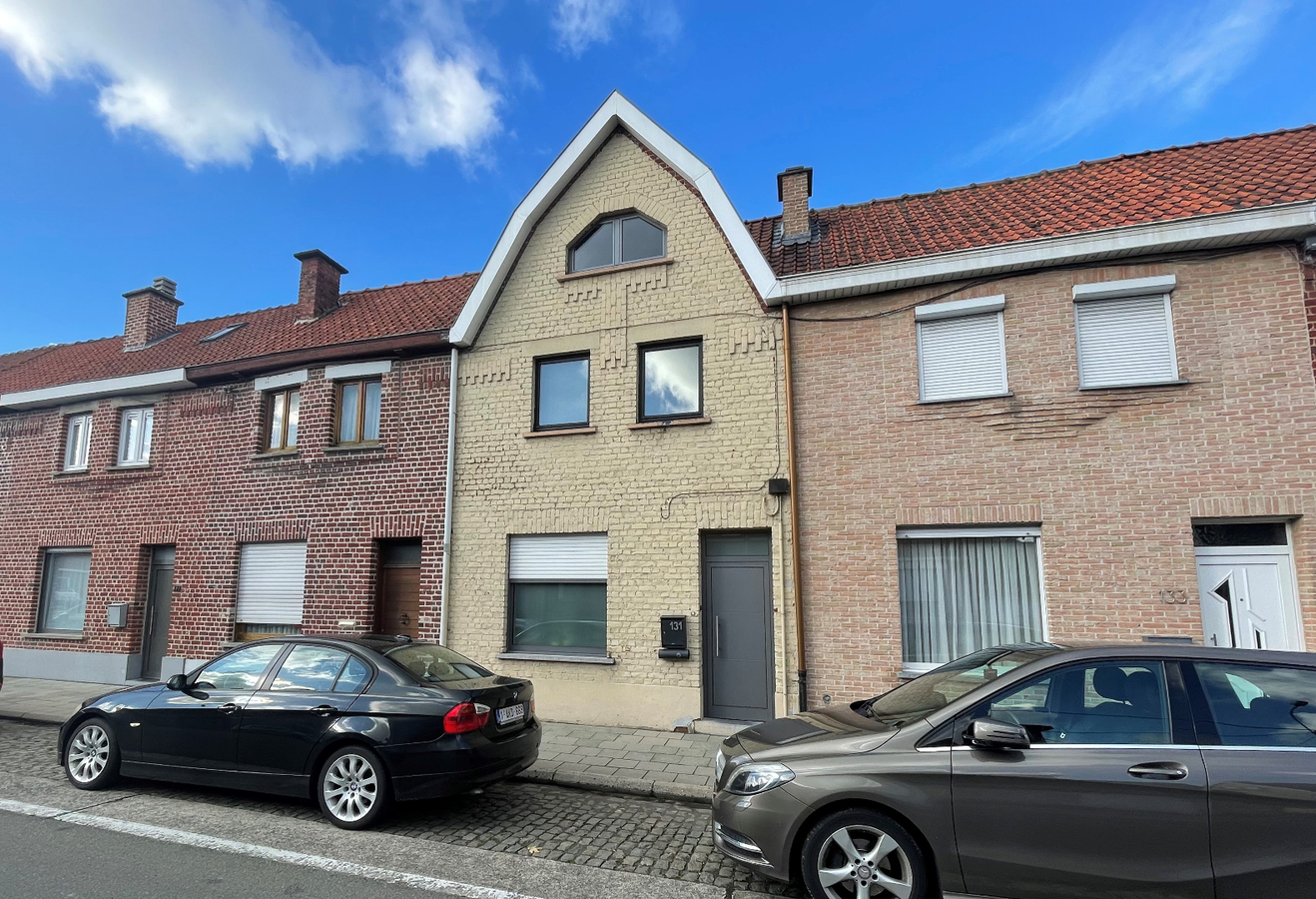 Rijwoning met 2 slaapkamers en tuin te Roeselare 