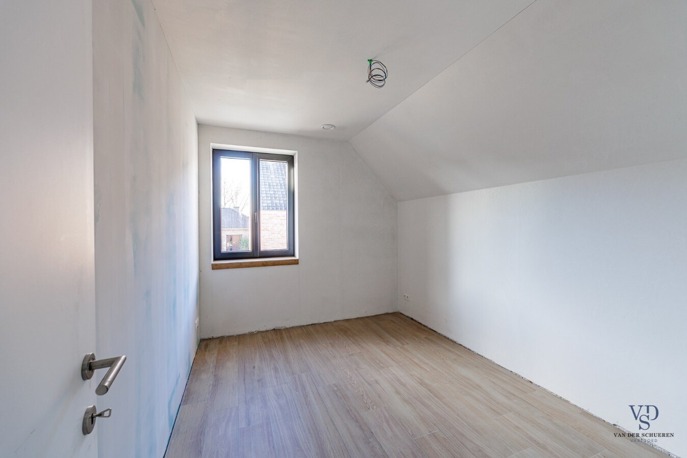 Landelijke nieuwbouwwoning in hartje Dikkelvenne. 