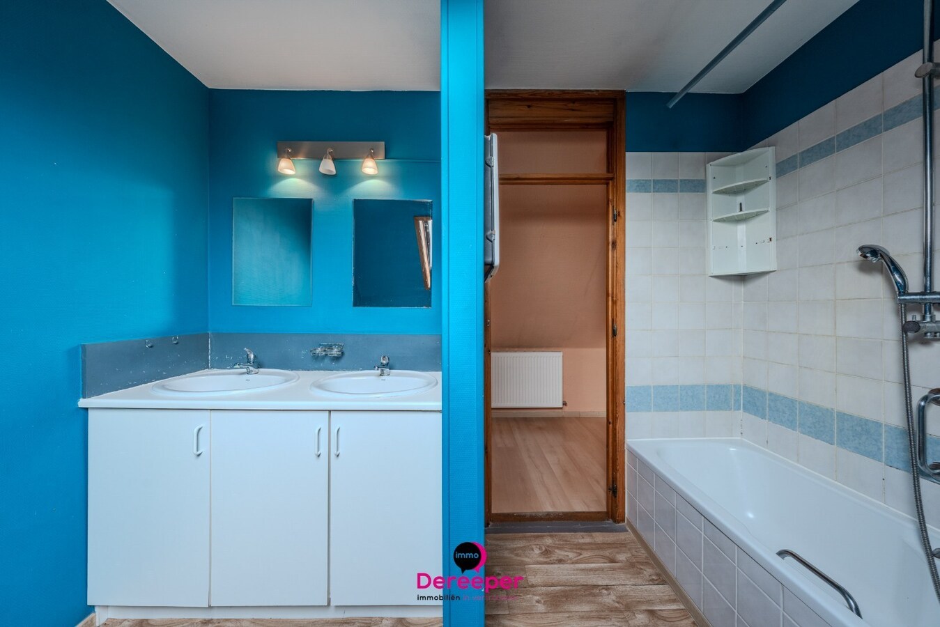 Interessant renovatieproject met twee woningen op 955 m² in Gistel 