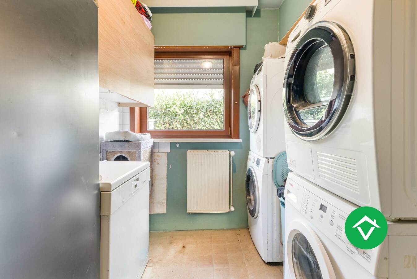 Alleenstaande woning met 5 slaapkamers en garage te Koekelare 