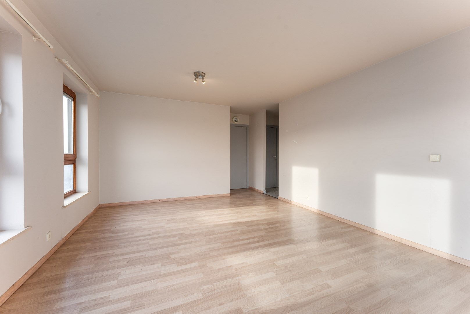 hoek appartement met 1slaapkamer 