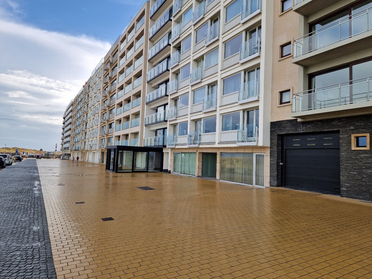 Overdekte staanplaats te koop onder zeedijk 