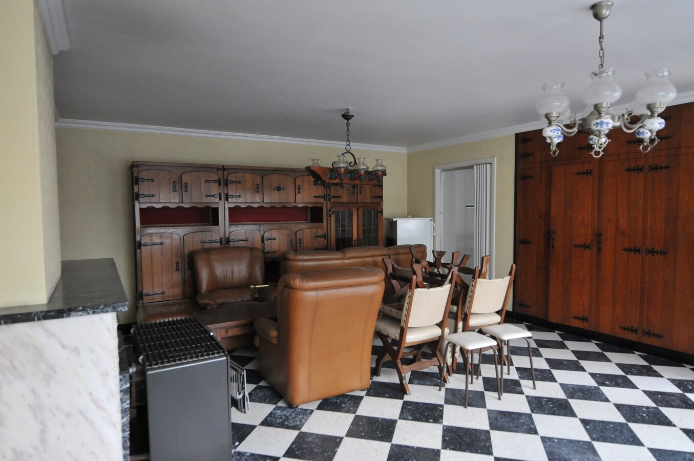 Woning 3 slaapkamers en garage 