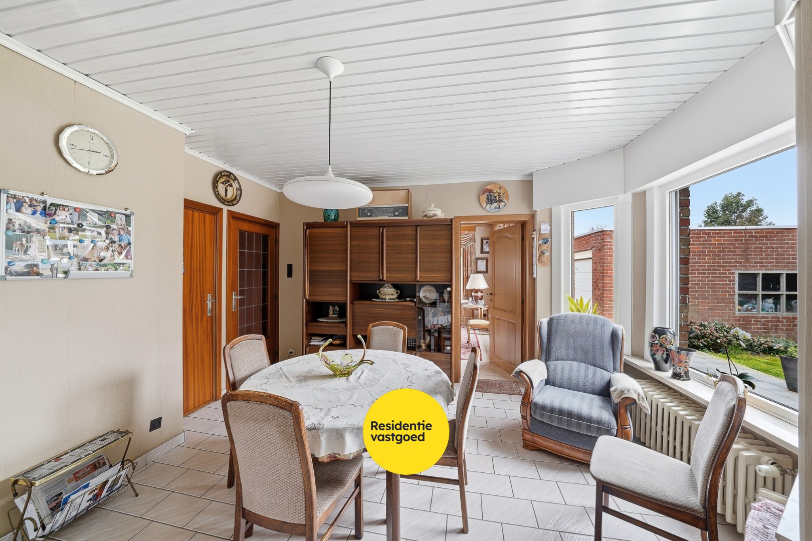 Halfopen woning met 4 slaapkamers, garage en ruime oprit op 429 m² in Oudenburg 