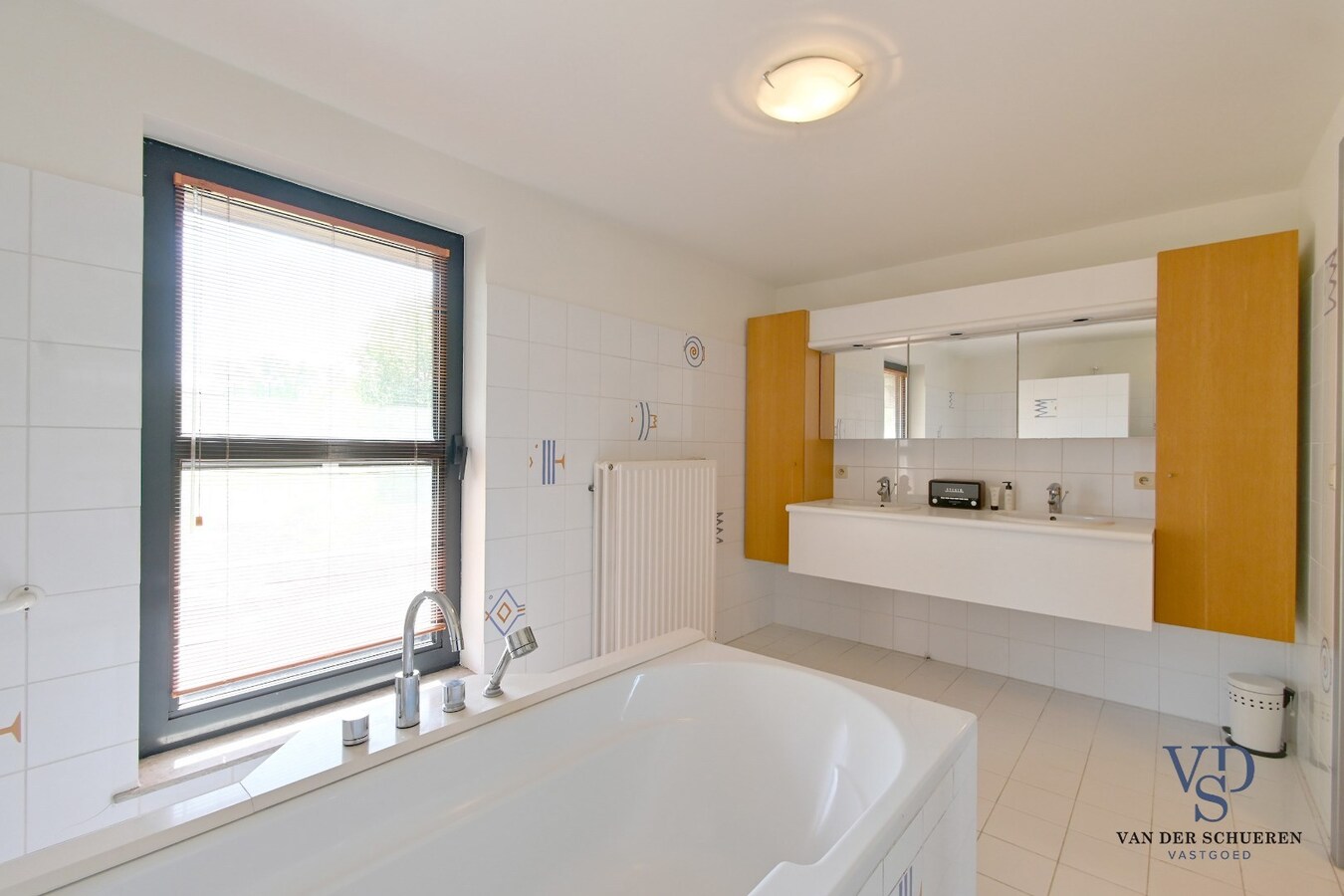 Exclusief en tijdloos wonen met exceptionele zichten. 