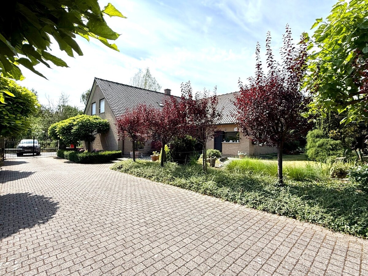 Bijzonder ruim én rustig wonen. 