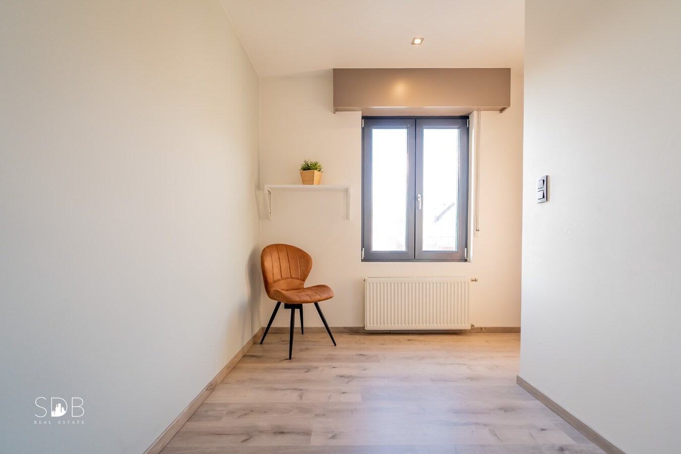 Hedendaagse gesloten bebouwing 