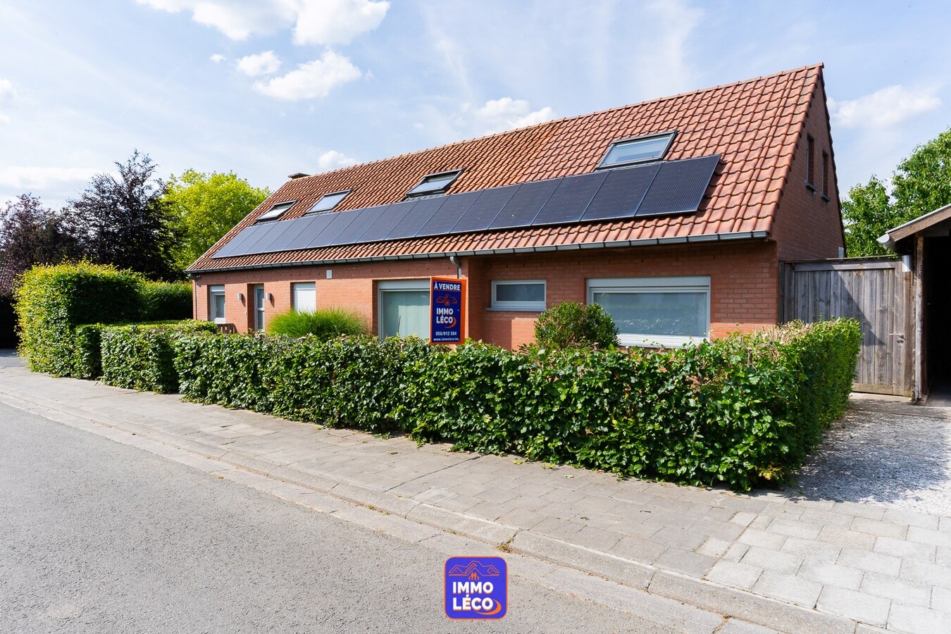 Semi "Plain-Pied" 6 chambres, 2 salles de bains, jardin, carport 2 voitures, COUP DE COEUR ! 