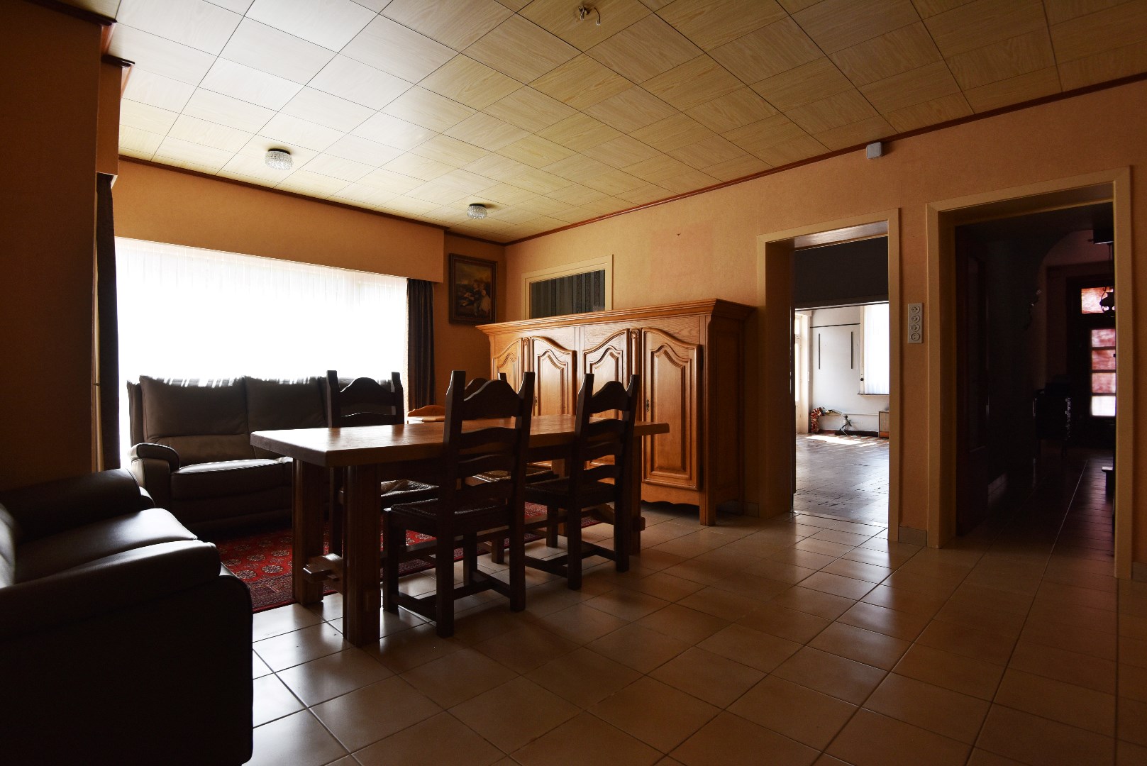 Ruime vrijstaande woning nabij Maldegem centrum 